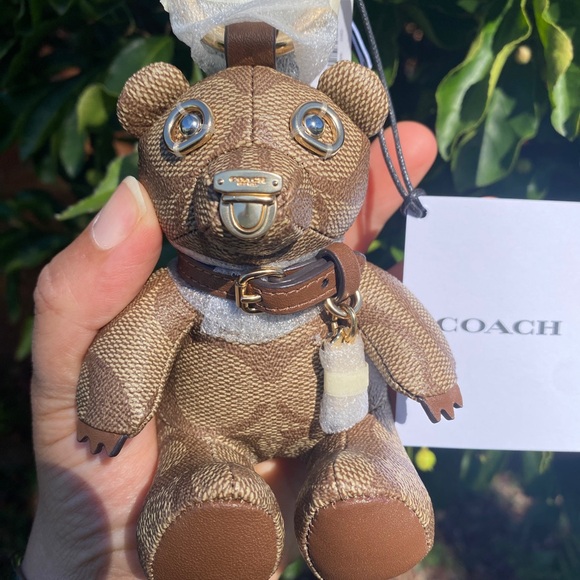 NWT  COACH signature Teddy bear Bag Charm bear - Picture 1 of 13